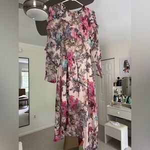 TopShop dress Size 4 but will be better for size 2